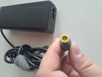 Zdroje adaptéry na notebooky jeden kus 10€ - 8