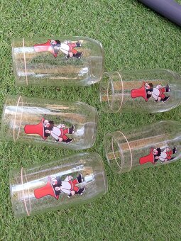 Retro toaletka,poháre rumcajs - 8