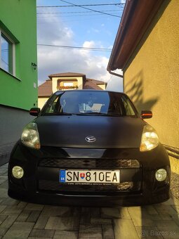 Daihatsu Sirion 1.5 - 8