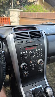 Suzuki Grand Vitara 1.9 DDiS - výbava "LIMITED" - 8