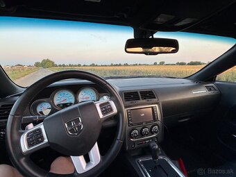Dodge Challenger 2012 RT 5.7 HEMI vo výbave PLUS - 8