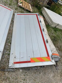 Predám diely na valníkovu nadstavbu - 8