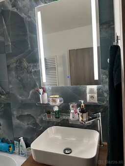 Moderný 3-izbový dom s veľkým pozemkom, bazénom a hosťovským - 8