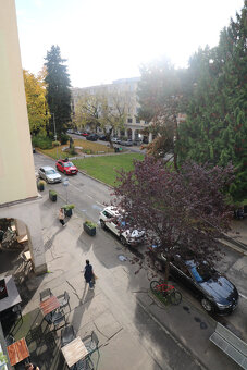 Prenájom 3 - izbového bytu Bulvár - 8