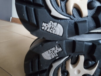 Panske kozene vodeodolne snehule THE NORTH FACE. - 8