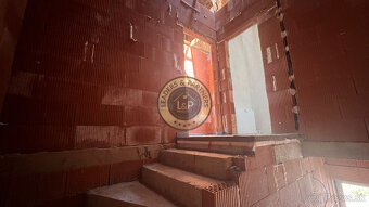 NA PREDAJ-Štýlový 4 izbový byt v novostavbe v Lipanoch - 8