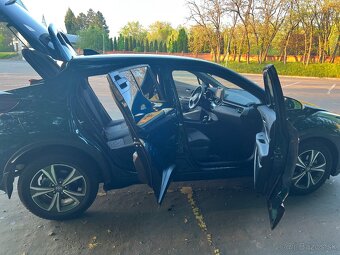 Toyota C-HR 1.8 hybrid CVT - 8