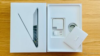 MacBook PRO 13” Retina | 16GB RAM, 256GB HDD - 8