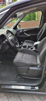 Ford S-Max - 8