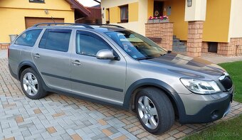 Škoda Octavia II. Combi Scout 2.0 TDI CR DPF 4x4 Facelift - 8