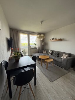 Na prenájom pekný 3 izb. byt Bánovce nad Bebravou, 3x balkón - 8