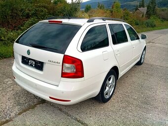 ŠKODA OCTAVIA COMBI II 2.0 TDI CR XENON NAVI MODEL 2011 - 8