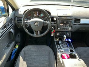 VW Touareg 3.0 V6 TDI 4Motion--1.Majitel-rv:2017--52.200km - 8
