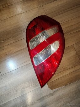 Mercedes Benz A trieda zadné svetlá - 8