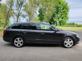 Škoda Superb Combi 2.0 TDI CR - 8