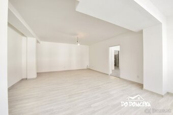 DO DOMČEKA | Bývanie s veľkorysým priestorom a vlastnou gará - 8