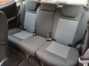 Predám Mercedes-Benz A, 1.4 benzín, 3-dverový,rok výroby 200 - 8