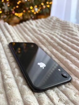iPhone XR 64GB - 8