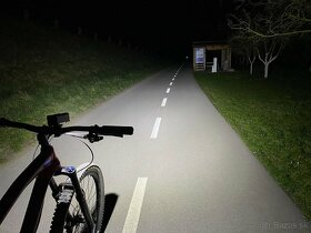 2v1 set svetiel na bicykel/powerbanka - 8