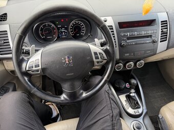 Peugeot 4007 2.2 HDi Executive DCS - 8