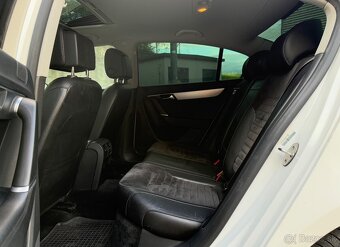 Volkswagen Passat B7 2.0TDi 4motion Highline - 8