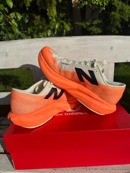 Bezecke tenisky New Balance Rebel - 8