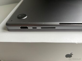 MacBook Pro M1 MAX 32Gb RAM, 512Gb SSD - 8