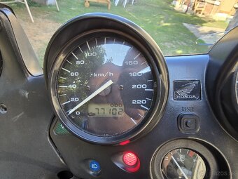 Honda XL 1000 Varadero - 8