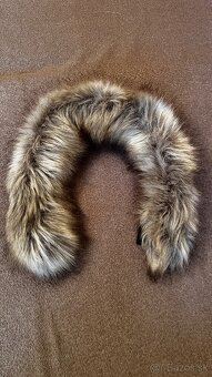 Predam damske klobuky a doplnky ku kabatom - 8