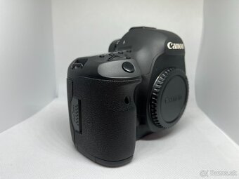 Canon 5Ds R - shutter count 10140 - 8