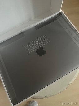 MacBook Air - 8