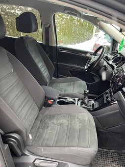 VW Touran 7 miestny, R-line REZERVOVANE - 8