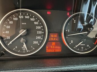 BMW X5 xDrive30d 180kW 2012 - 8
