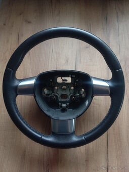 Ford Focus volant - 8
