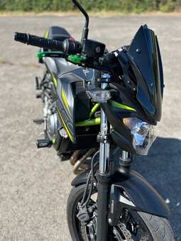 KAWASAKI Z650 - 8