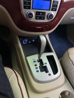 Hyundai Santa Fe - 8
