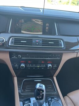 BMW 730d xDrive - 8