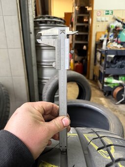 Letné pneumatiky dvojrozmer R20 - 8