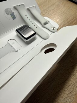 Predám Apple Watch series 3 38mm silver - 8