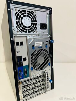 Server HP ProLiant ML310e Gen8 v2 - 8