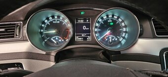 Škoda Superb II combi 2.0tdi - 8