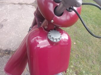 Motocykl Jawa 555 - 8