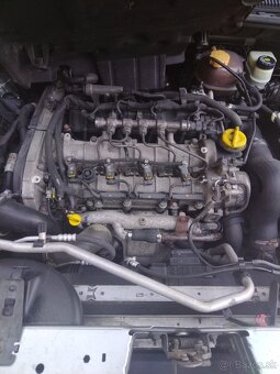 Croma 1.9jtd - 8