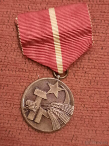 Medaile, vyznamenania ČSSR - 8