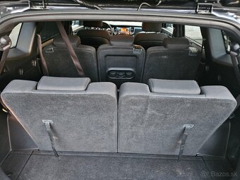 Kia Carens 1.7 CRDi EX 7 miestne - 8