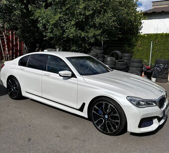 BMW 730d xDrive G11 M-paket 10/2017 189000km TOP stav - 8