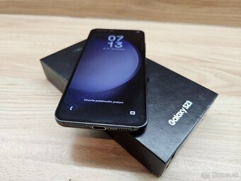 Samsunug galaxy S23 8 / 256 GB - 8