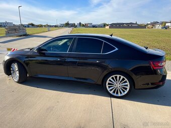 Skoda Superb 2.0 tsi DSG - 8