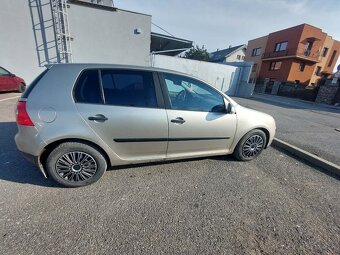 VW Golf 5 1.4 55kw - 8