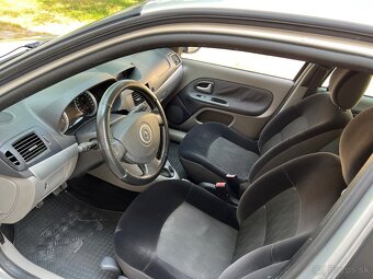 Renault Thalia 1.4 16v - 8